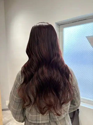 ロング 服部 真希のヘアスタイル