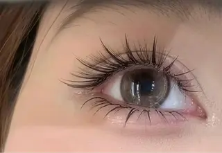 マツエク・マツパ AILLYNAS nail&eyelash所属・Aillynas ネイリストのネイルデザイン