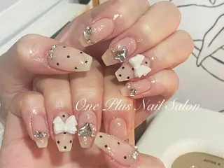 ネイル One Plus Nail Salonのネイルデザイン