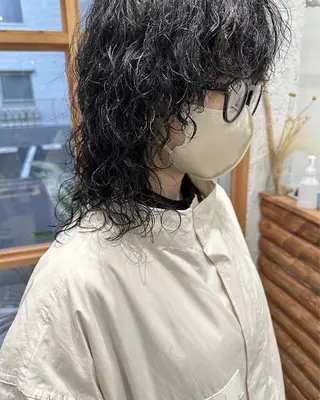 ミディアム 伊藤 玄のヘアスタイル