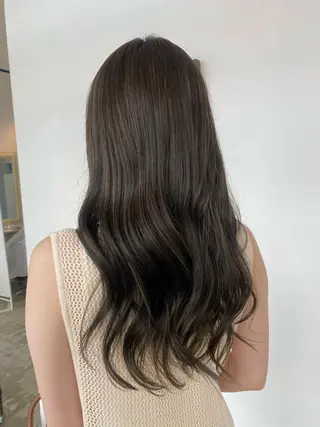 ロング 丸山 純奈のヘアスタイル