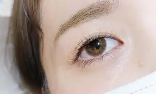 マツエク・マツパ 💜bora .のネイルデザイン