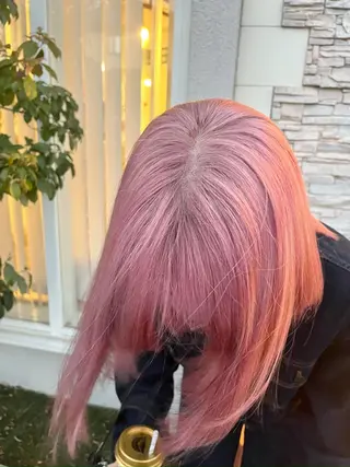 カラー 森 理音のヘアスタイル