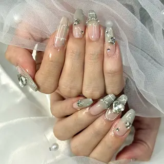 ネイル Maggie ✴︎Aliceのネイルデザイン