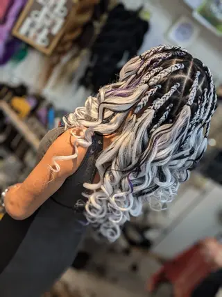 セミロング scamp ★のヘアスタイル