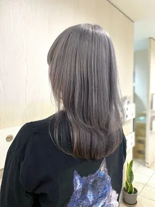 セミロング カラー アオバ サキのヘアスタイル