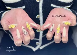 セミロング Ryunail所属・Ryu Nail NekoChanのネイルデザイン