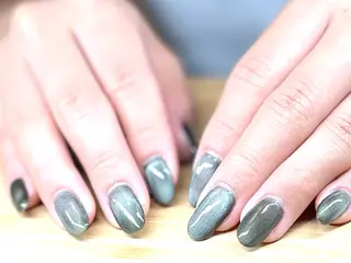 ネイル T Yumikoのネイルデザイン