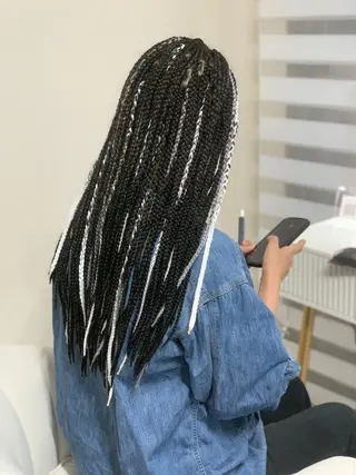 ロング ヘアアレンジ SPINEL Sawaのヘアスタイル