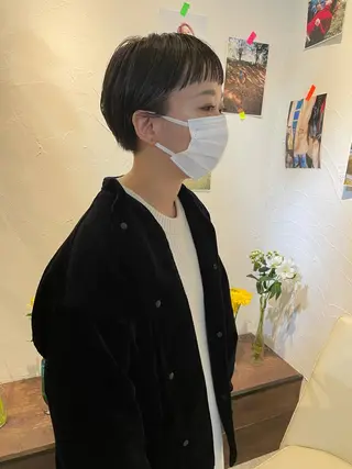 ショート カラー 高橋 愛美のヘアスタイル