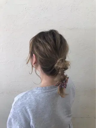 セミロング カラー ヘアアレンジ ENIF ヤマグチアツコのヘアスタイル