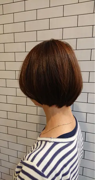 ショート カラー 《酸性》矯正特化 SHIN亀井 真のヘアスタイル