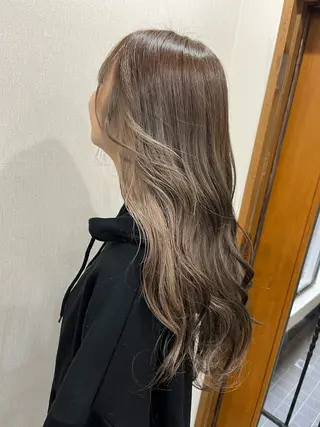 カラー 江波戸 恵のヘアスタイル