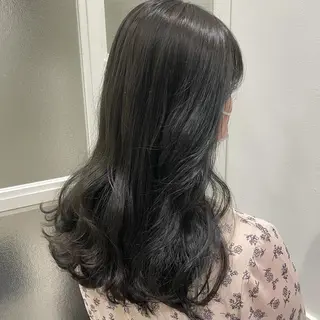 セミロング カラー Rene'所属・当日予約⭕️ yuriのヘアスタイル