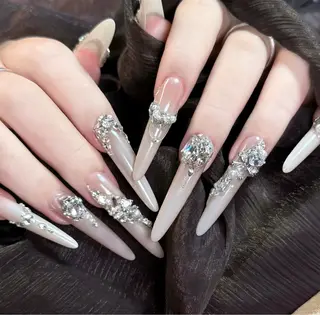 ネイル D-BEAUTY Nailsalonのネイルデザイン