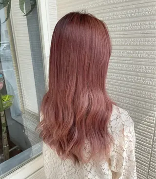 セミロング KARIOCA HEAD DESIGN所属・Sakairi Yunaのヘアスタイル