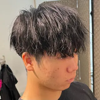 メンズ フェザーパーマ🌙 毛流れ yuzukiのヘアスタイル