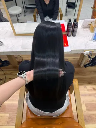 ロング カラー 木村 咲花のヘアスタイル