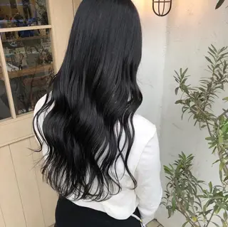 カラー ROCCO saraのヘアスタイル