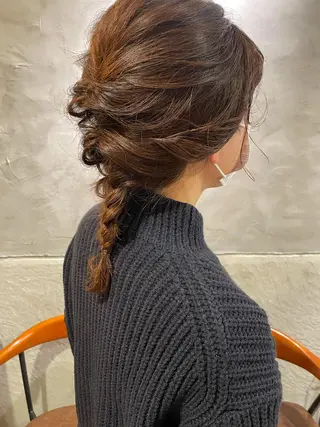 セミロング さの あやねのヘアスタイル