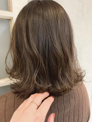 ミディアム カラー conne&riri所属・MAYU 💚森下のヘアスタイル