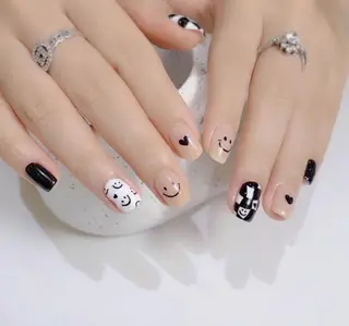 ネイル AngelChris ビューティーサロンのネイルデザイン