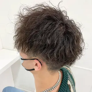 パーマ メンズ 韓国レイヤーカット/ くすみカラー/モモのヘアスタイル