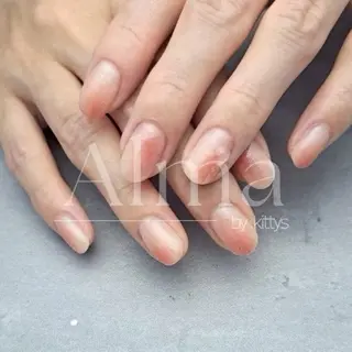 ネイル Alma by kittys 谷保店所属・Alma chitoseのネイルデザイン