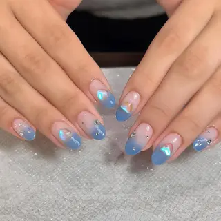 ネイル Mizuliネイル 眉毛メイクのサロンのネイルデザイン