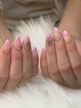 ネイル poli nailsのネイルデザイン