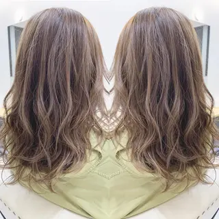 セミロング H所属・H (エイチ) 烏丸御池店のヘアスタイル