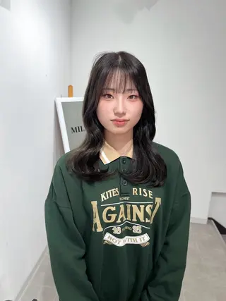 セミロング カラー MILI HAIR所属・韓国ヘア🇰🇷 RYOTAのヘアスタイル