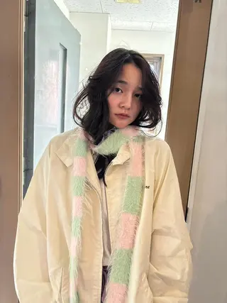 ミディアム カラー パーマ CEINE loqのヘアスタイル