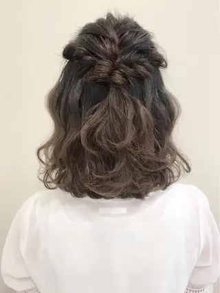 ミディアム ヘアアレンジ 沢田 瞳のヘアスタイル