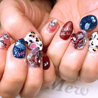 ミディアム ネイル Nailsalon Mew所属・Nailsalon Mew❤︎のネイルデザイン