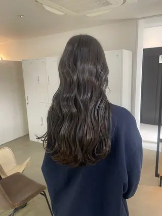 ロング カラー Yucca/ モモコのヘアスタイル