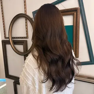 ロング カラー 飯田 実歩(じっぽ)のヘアスタイル