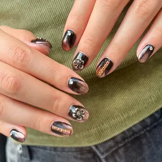 ネイル 河野 弥月のネイルデザイン