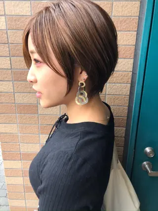 ショート StellA所属・アートディレクター ワダヒサノリのヘアスタイル