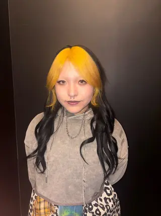 ロング カラー ハイトーン×デザイン 🪽🫧HIKARIのヘアスタイル