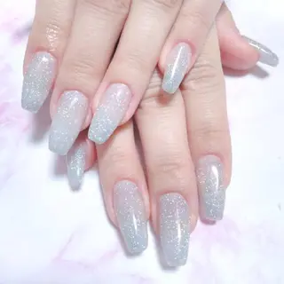 ネイル エステとネイル ローズコンフォートのネイルデザイン