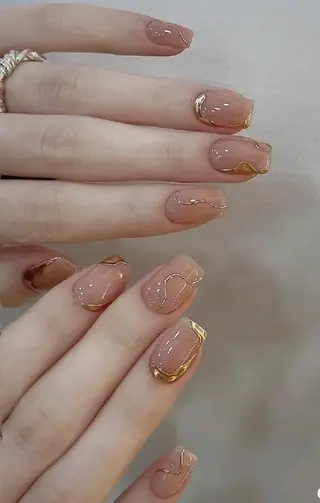 ネイル Theone栄店 伊藤のネイルデザイン