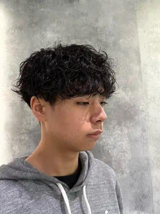 パーマ メンズ 曲がる縮毛矯正/メン ズパーマ/シュントのヘアスタイル