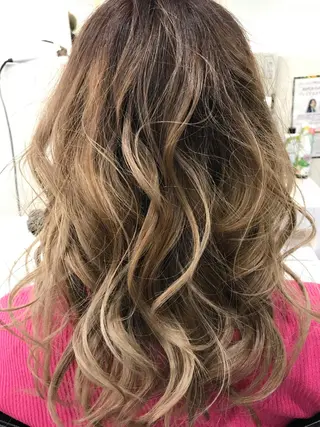 ロング カラー 関口 友行のヘアスタイル