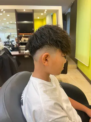ショート パーマ メンズ キッズ ハイトーン/パーマ 特化平田のヘアスタイル
