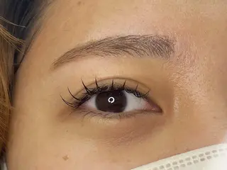 アイブロウ eyesalon Fair Momoのマツエク・マツパデザイン