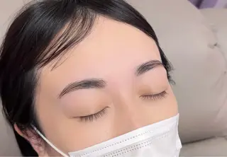 アイブロウ rukuku🌼Ui まつパ/眉毛Waxのマツエク・マツパデザイン