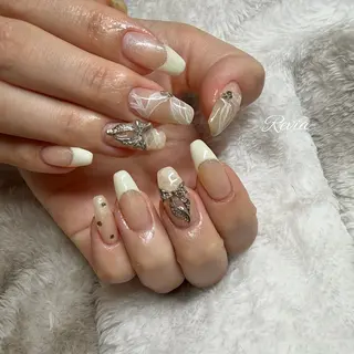 ネイル revia所属・ERI Nailistのネイルデザイン