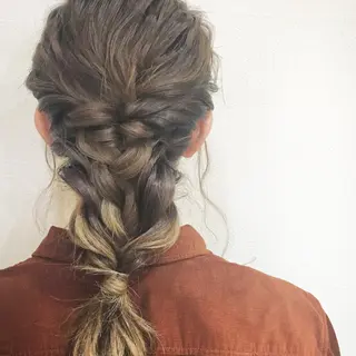 ロング ヘアアレンジ まなべ さくらのヘアスタイル