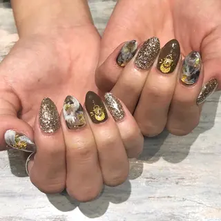 ネイル crestnail所属・小林 束紗のネイルデザイン